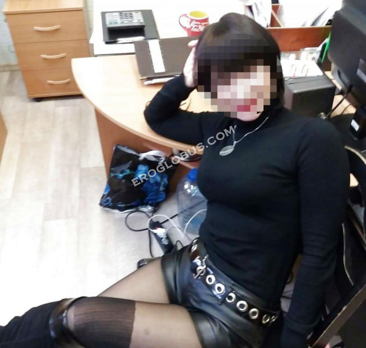 Секретарь, 42